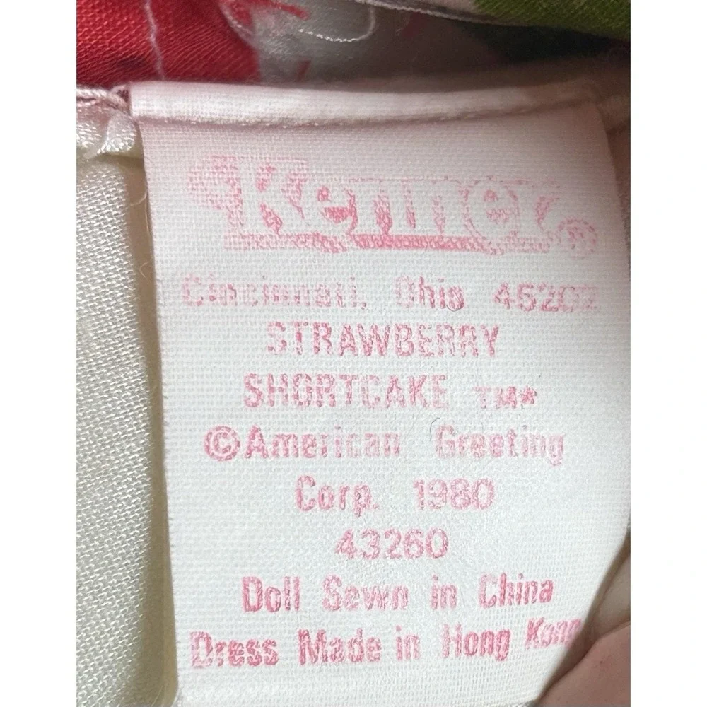 Kenner Strawberry Shortcake 18in Cloth Rag Doll Soft Body Yarn Hair 1980